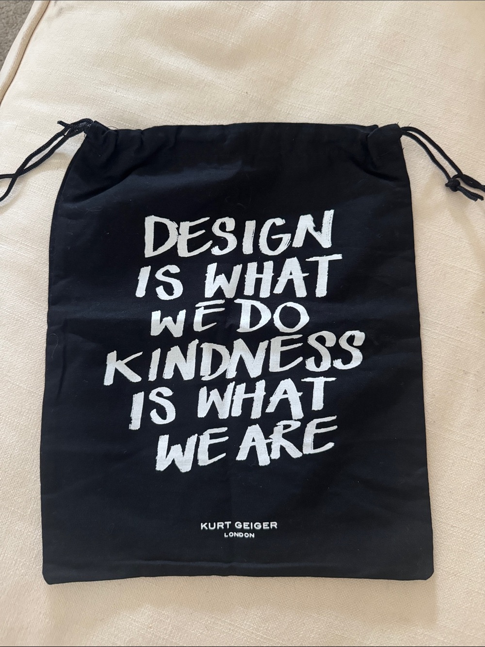 Kurt Geiger London Unique
Design Dust Bag Travel Storage
Black 10"x 13"